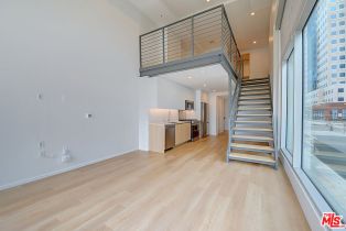 , 200 Ocean blvd, Long Beach, CA 90802 - 3