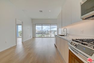 , 200 Ocean blvd, Long Beach, CA 90802 - 4