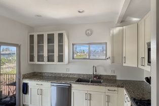 , 4447 Calhoun ave, Sherman Oaks, CA 91423 - 7