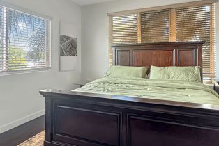 , 4447 Calhoun ave, Sherman Oaks, CA 91423 - 4