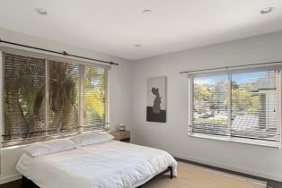 , 4447 Calhoun ave, Sherman Oaks, CA 91423 - 3