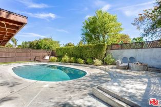 Single Family Residence, 6308 Glide ave, Woodland Hills, CA 91367 - 2