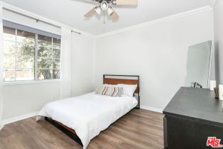 Single Family Residence, 6308 Glide ave, Woodland Hills, CA 91367 - 16