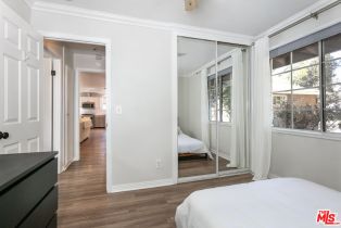 Single Family Residence, 6308 Glide ave, Woodland Hills, CA 91367 - 18