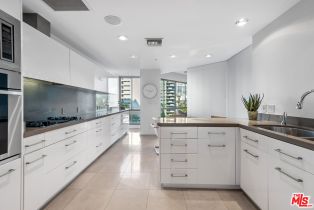 Condominium, 10490 Wilshire blvd, Westwood, CA 90024 - 21