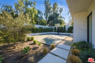 , 19554 Oxnard st, Tarzana, CA 91356 - 3