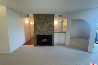 Condominium, 1215 Olive dr, West Hollywood , CA 90069 - 4