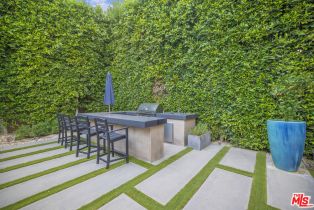Single Family Residence, 439 S Spalding Dr, Beverly Hills, CA 90212 - 16