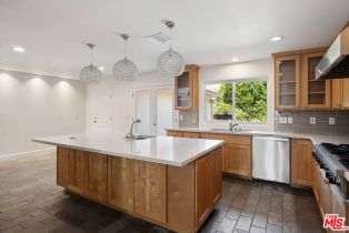 Single Family Residence, 1411 Avenida De Cortez, Pacific Palisades, CA 90272 - 20