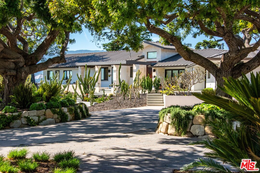 , 4610 Via Vistosa, Santa Barbara, CA 93110 - 1