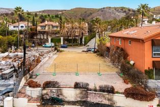 , 1648 Chastain pkwy, Pacific Palisades, CA 90272 - 6