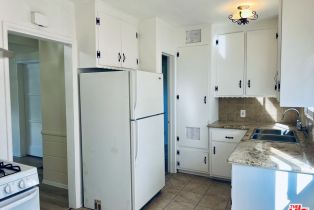 , 5558 Colbath ave, Sherman Oaks, CA 91401 - 6