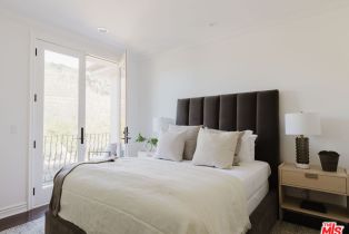 Single Family Residence, 23597 Park South st, Calabasas, CA 91302 - 58