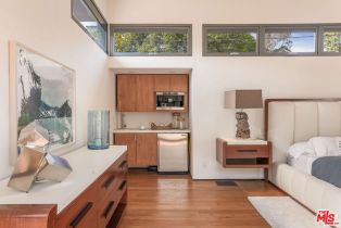 Single Family Residence, 345 Channel rd, Santa Monica, CA 90402 - 17