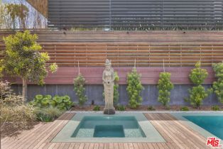 Single Family Residence, 345 Channel rd, Santa Monica, CA 90402 - 30