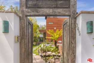 Single Family Residence, 345 Channel rd, Santa Monica, CA 90402 - 2