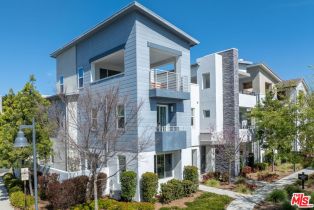 Condominium, 101   Stage, CA  , CA 92618