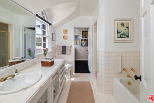 Single Family Residence, 850 Birchwood dr, Westwood, CA 90024 - 47