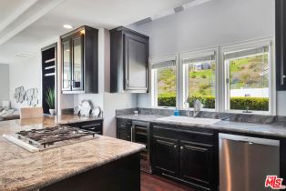 , 3000 Sequit dr, Malibu, CA 90265 - 9