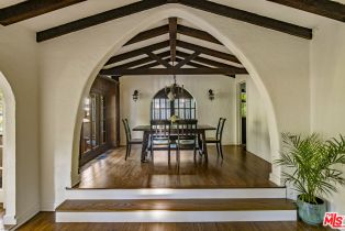 Single Family Residence, 9850 Yoakum dr, Beverly Hills, CA 90210 - 2