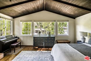 Single Family Residence, 9850 Yoakum dr, Beverly Hills, CA 90210 - 28