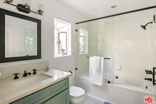 Single Family Residence, 9850 Yoakum dr, Beverly Hills, CA 90210 - 31