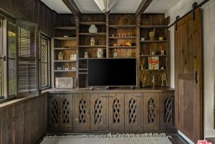 Single Family Residence, 9850 Yoakum dr, Beverly Hills, CA 90210 - 18