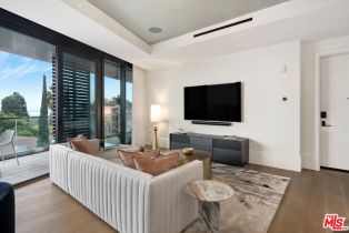 Condominium, 8420 Sunset blvd, West Hollywood , CA 90069 - 6