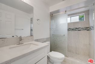 Single Family Residence, 657 Brooks ave, Venice, CA 90291 - 11