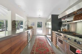 , 6715 Fernhill dr, Malibu, CA 90265 - 3