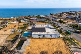 , 3808 Castlerock rd, Malibu, CA 90265 - 5