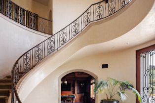 Single Family Residence, 10066 Cielo dr, Beverly Hills, CA 90210 - 9