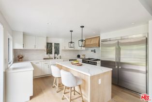 , 17481 Tramonto dr, Pacific Palisades, CA 90272 - 4