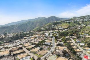 , 16635 Merrivale ln, Pacific Palisades, CA 90272 - 16