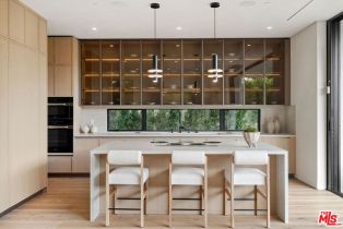 Single Family Residence, 14718 Otsego st, Sherman Oaks, CA 91403 - 10