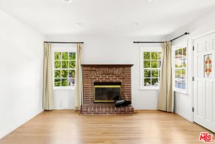 , 5131 Don Pio dr, Woodland Hills, CA 91364 - 5