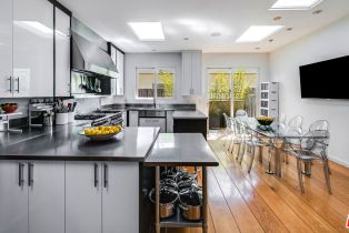 Single Family Residence, 650 Endrino pl, Beverly Hills, CA 90210 - 17