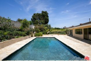 Single Family Residence, 14929 La Cumbre dr, Pacific Palisades, CA 90272 - 10