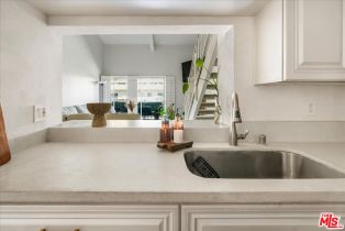 Condominium, 5460 White Oak ave, Encino, CA 91316 - 7