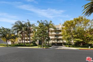 Condominium, 117  N Gale Dr, CA  , CA 90211