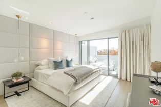 , 8600 Wilshire blvd, Beverly Hills, CA 90211 - 8