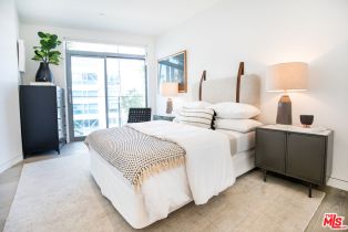 , 8600 Wilshire blvd, Beverly Hills, CA 90211 - 10