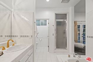 Single Family Residence, 3236 Longridge ter, Sherman Oaks, CA 91423 - 9