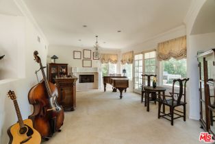 Single Family Residence, 4244 Balcony dr, Calabasas, CA 91302 - 4