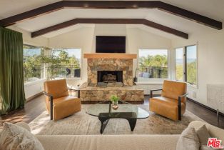 , 4713 Bedel st, Woodland Hills, CA 91364 - 5