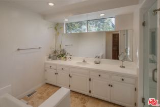 , 4713 Bedel st, Woodland Hills, CA 91364 - 39