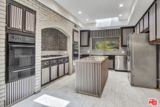 , 11410 Canton dr, Studio City, CA 91604 - 11