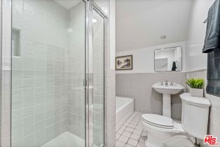 Single Family Residence, 217 17th st, Santa Monica, CA 90402 - 48