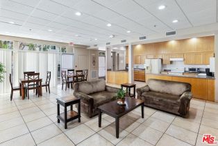 Condominium, 5325 Newcastle ave, Encino, CA 91316 - 36