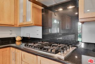 Single Family Residence, 3733 Willowcrest ave, Studio City, CA 91604 - 21